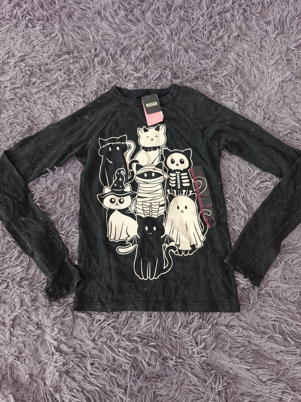 Special Thanks Women's Black Cat Graphic Long Sleeve T-Shirt Crew Neck XXS